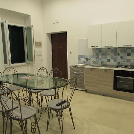 נאפולי Enzo Home מראה חיצוני תמונה